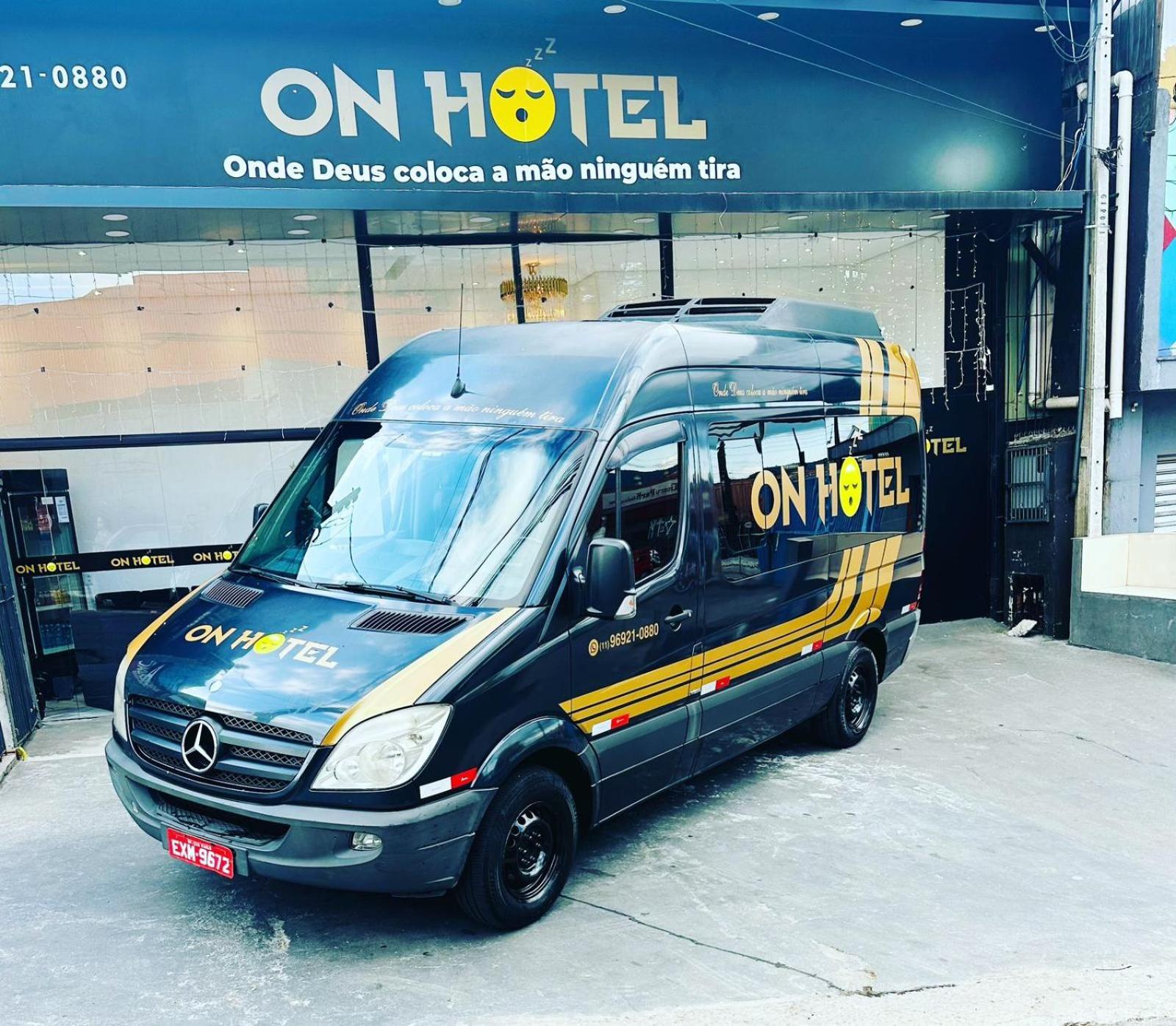 On Park Hotel E Estacionamento Traslado 과룰류스 외부 사진