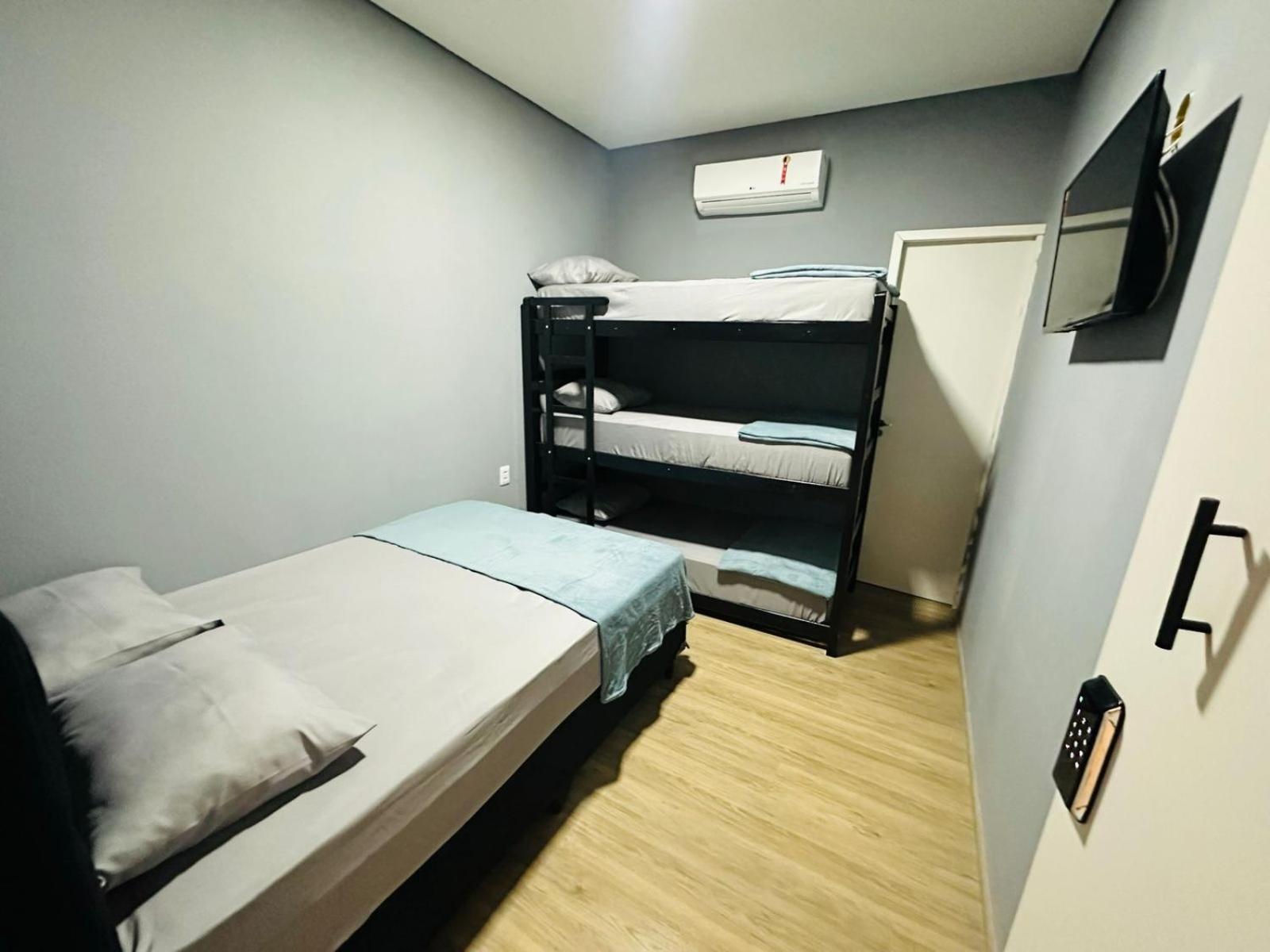 On Park Hotel E Estacionamento Traslado 과룰류스 외부 사진